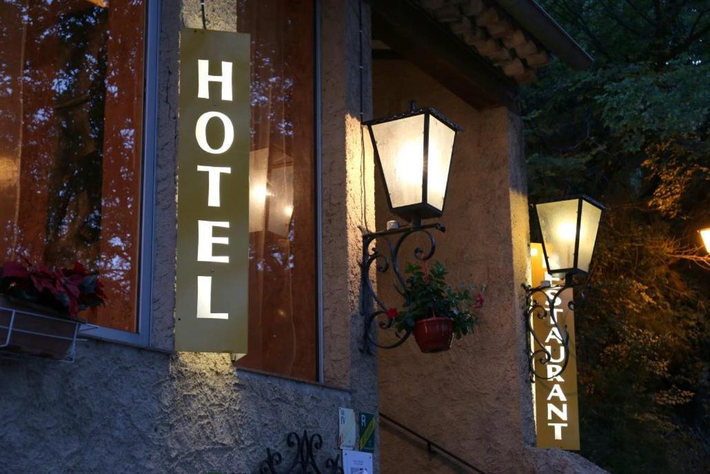 Le Comptoir Hotell Sainte-Croix-de-Verdon Exteriör bild